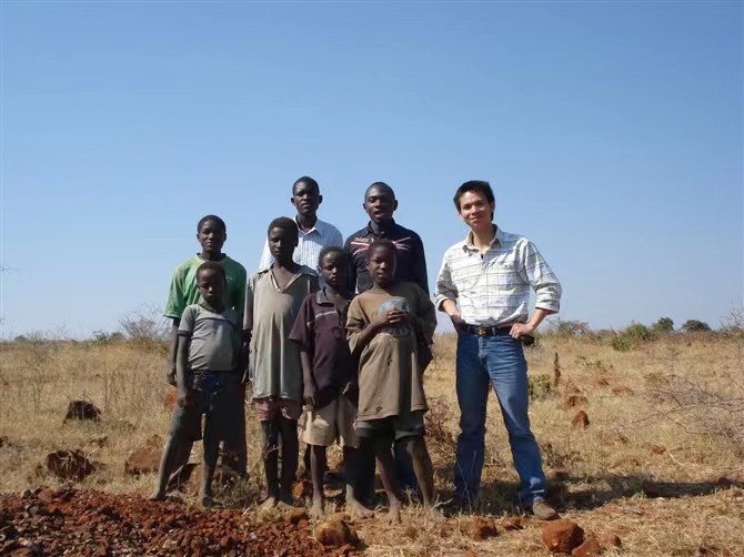 钧测武汉公司谢工