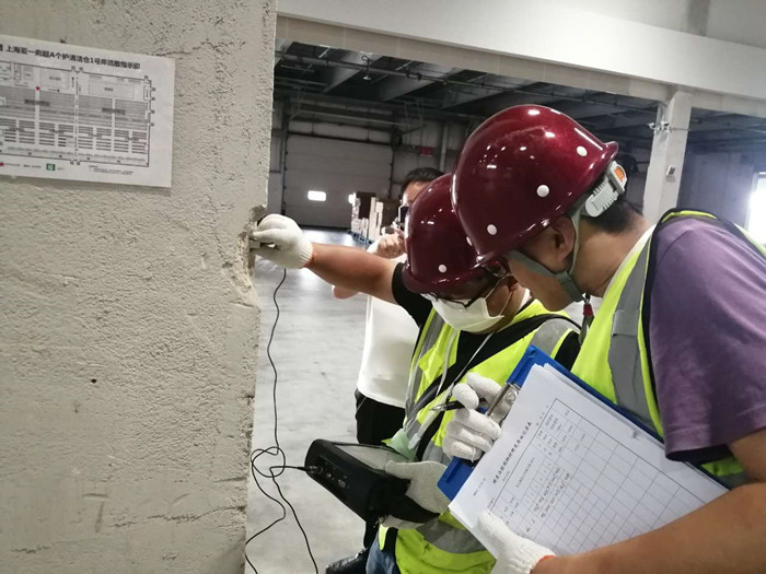 河南同优完成山东某有限公司厂房屋面新增光伏板的承载力检测鉴定